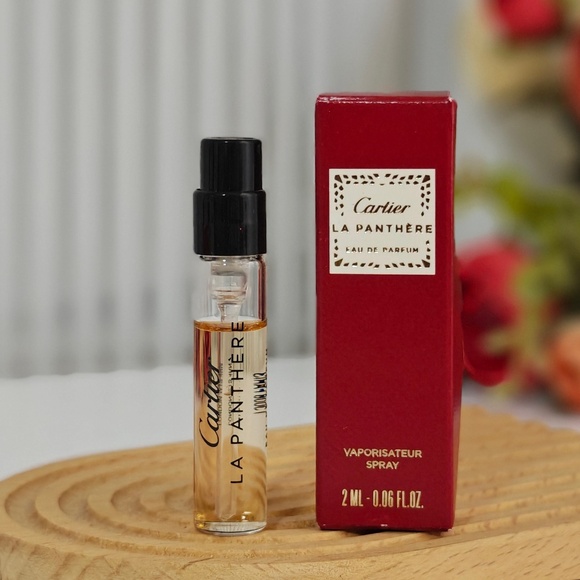 New Cartier La Panthere EDP Sample Spray 0.06 oz / 2 ml - Picture 1 of 1